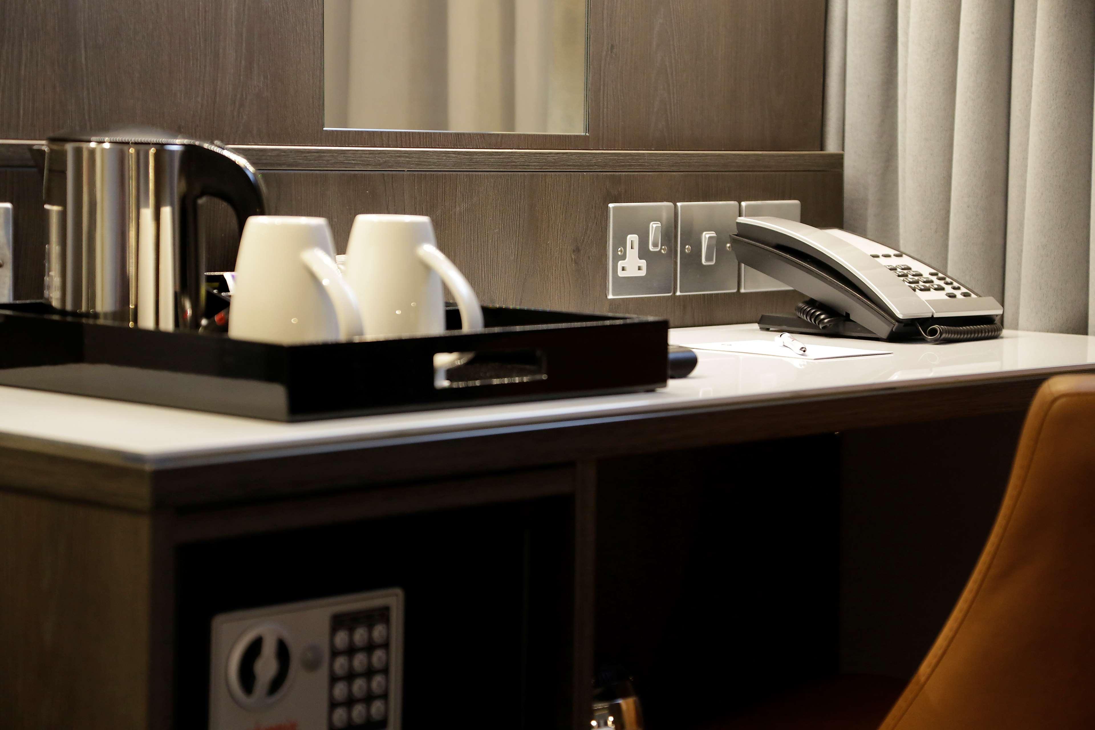Best Western Plus Vauxhall Hotel Londen Buitenkant foto