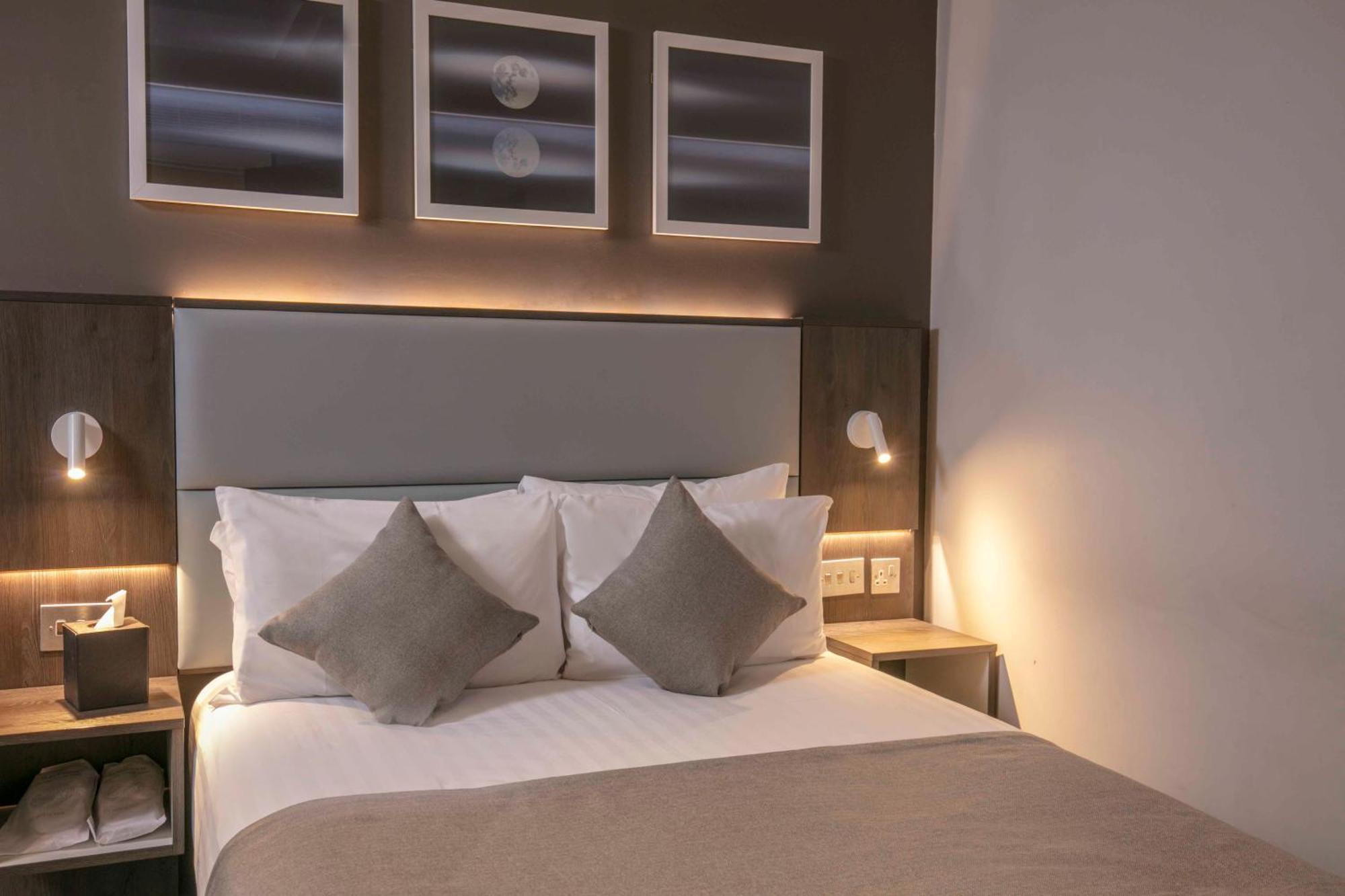 Best Western Plus Vauxhall Hotel Londen Buitenkant foto